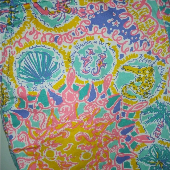 Lilly Pulitzer written in the sun SZ 0 shorts - Picture 2 of 3
